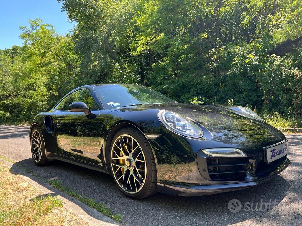 PORSCHE 911 (991)