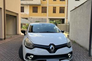 Clio RS trophy