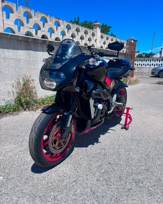 Aprilia Tuono 1000 R
