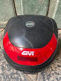 Bauletto GIVI 45 litri con piastra,staffe e chiavi