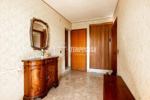 Casa indipendente con ampi spazi e giardino privat