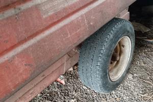 Rimorchio agricolo ribaltabile portata 20 qli