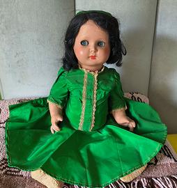 BAMBOLA COMPOSITA VINTAGE CON OCCHI CHE TI SEGUONO