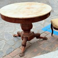 tavolo rotondo meta' 800