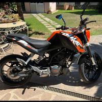 Moto ktm 125 Duke