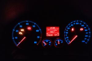 Volkswagen Golf 1.6 benzina anche neopatentati