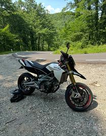 Aprilia Dorsoduro 750