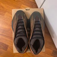 Yeezy 700 prezzo trattabile