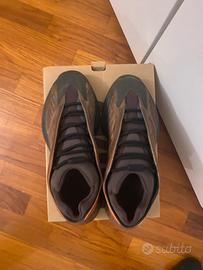 Yeezy 700 prezzo trattabile