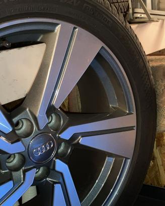 Cerchi audi orig a 5 razze dynamic R18 gomme inver