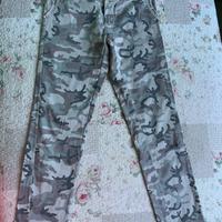 Pantaloni da donna fantasia mimetica