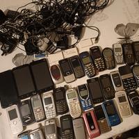 34 smartphone/cellulari,20 caricabatterie in blocc