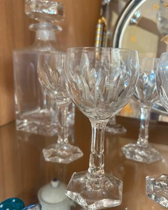 Caraffa e calici in vetro cristallo lavorato