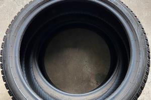 2 gomme pneumatici invernali 225 40 18