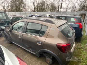 DACIA SANDERO 2019 PER RICAMBI