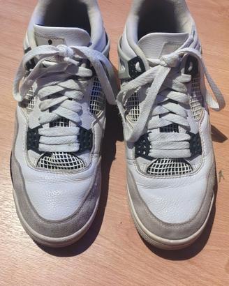 Jordan 4 