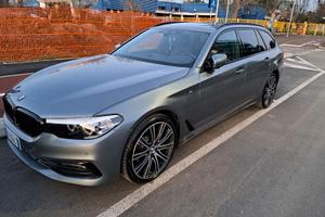 BMW 520 d Touring M Sport Line da vetrina