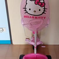triciclo hello kitty