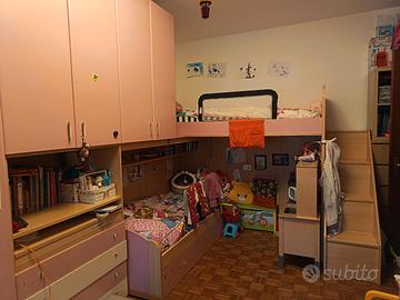 cameretta con letto a castello