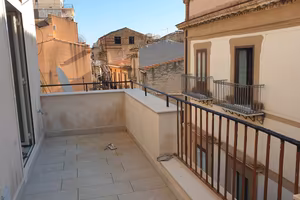 Centro Storico bivani con terrazzo e soppalco