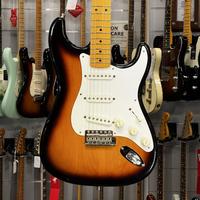 FENDER - AMERICAN VINTAGE 57 STRATOCASTER SUNBURS