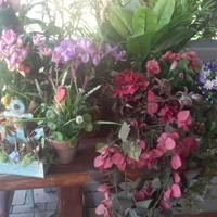 VASI DI FIORI  FINTI IN PLASTICA
