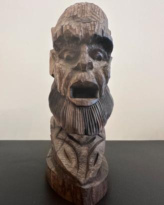 Scultura in legno intagliata a Mano Vintage