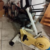 cyclette pieghevole 