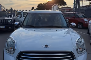 Mini Cooper Countryman 2.0 D Automatica