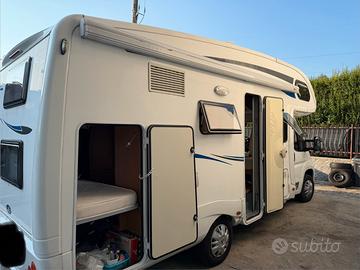 Camper mansardato