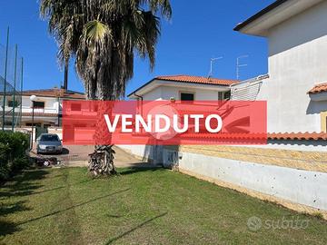 PORZIONE DI QUADRIFAMILIARE A ANZIO