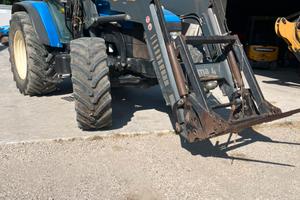 Trattore new holland