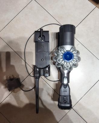 Dyson v6