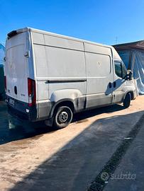 furgone iveco daily 35