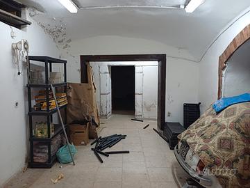 Deposito garage oltre 100 mq Montesanto