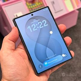 8 Samsung fold 