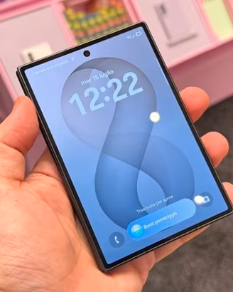 8 Samsung fold 