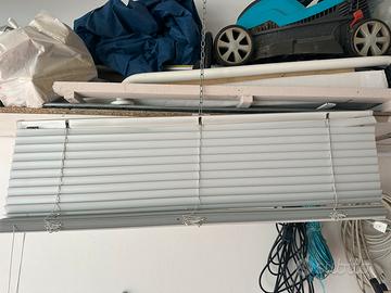 Tenda  veneziana in alluminio