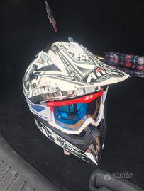 casco airoh elmet