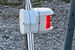 Staffa/supporto luci di via su tubo
