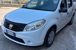Dacia Sandero 1.2 16V GPL 75CV