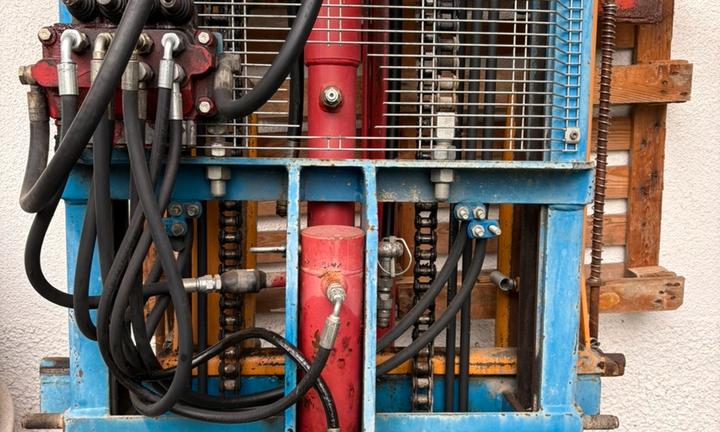 Muletto idraulico falconero