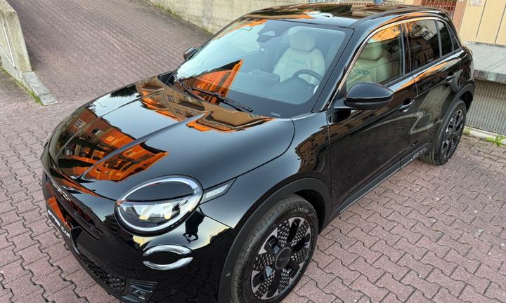 Fiat 600 Hybrid 145 CV DCT MHEV La Prima