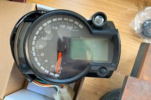 Tachimetro-contachilometri universale