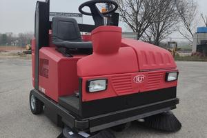 SPAZZATRICE REVISIONATA RCM NOVE E TOP