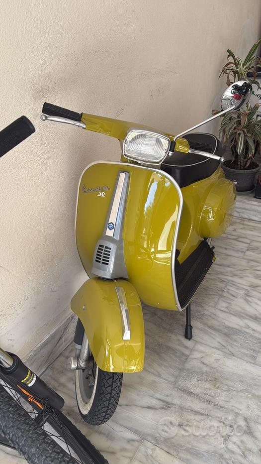 Vespa Darling Vespa 50 Giallo Texas Vespa 50 Special 1972 Vendita