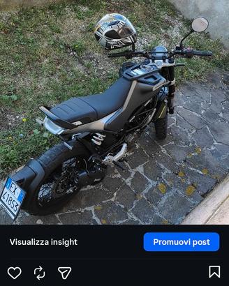 Husqvarna svartpilen 125 4t