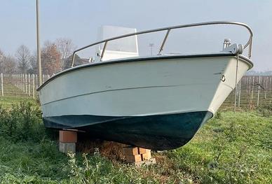 Barca Open 7.30 mt. Suzuki 200 CV