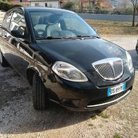 Lancia Y