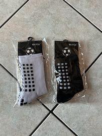 15 Grip Socks (bianchi e neri)